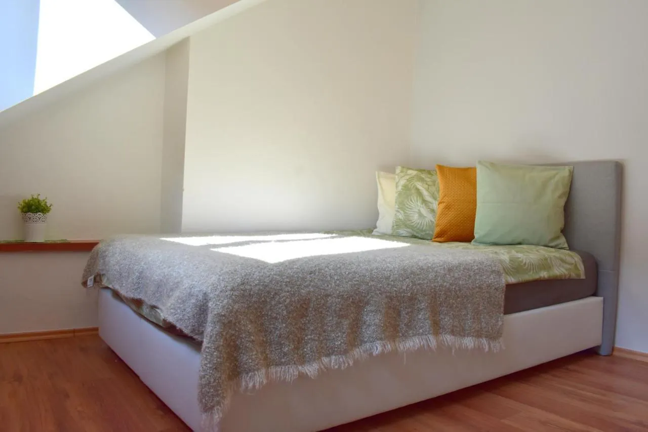 Apartment New Central Rooftop With Private Wellness, Sauna & Whirlpool Bath Prague