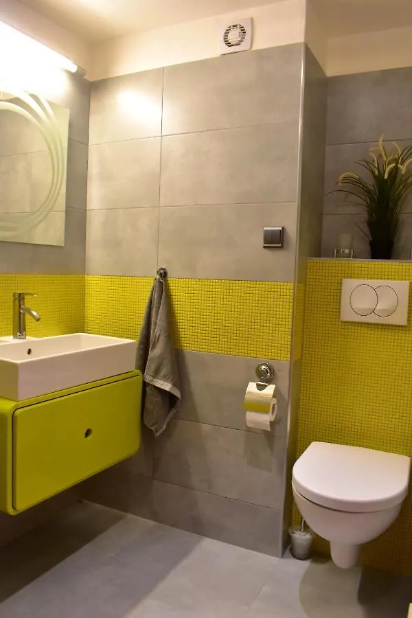 New Central Rooftop With Private Wellness, Sauna & Whirlpool Bath Prague